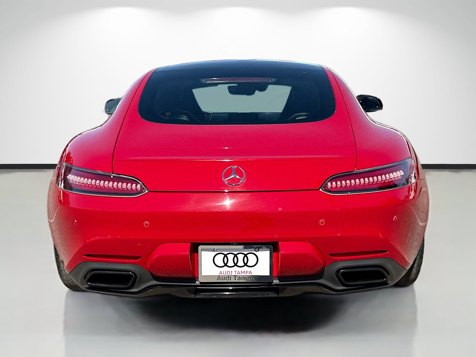 Used 2016 Mercedes-Benz AMG GT S w/ Exclusive Interior Package image 4