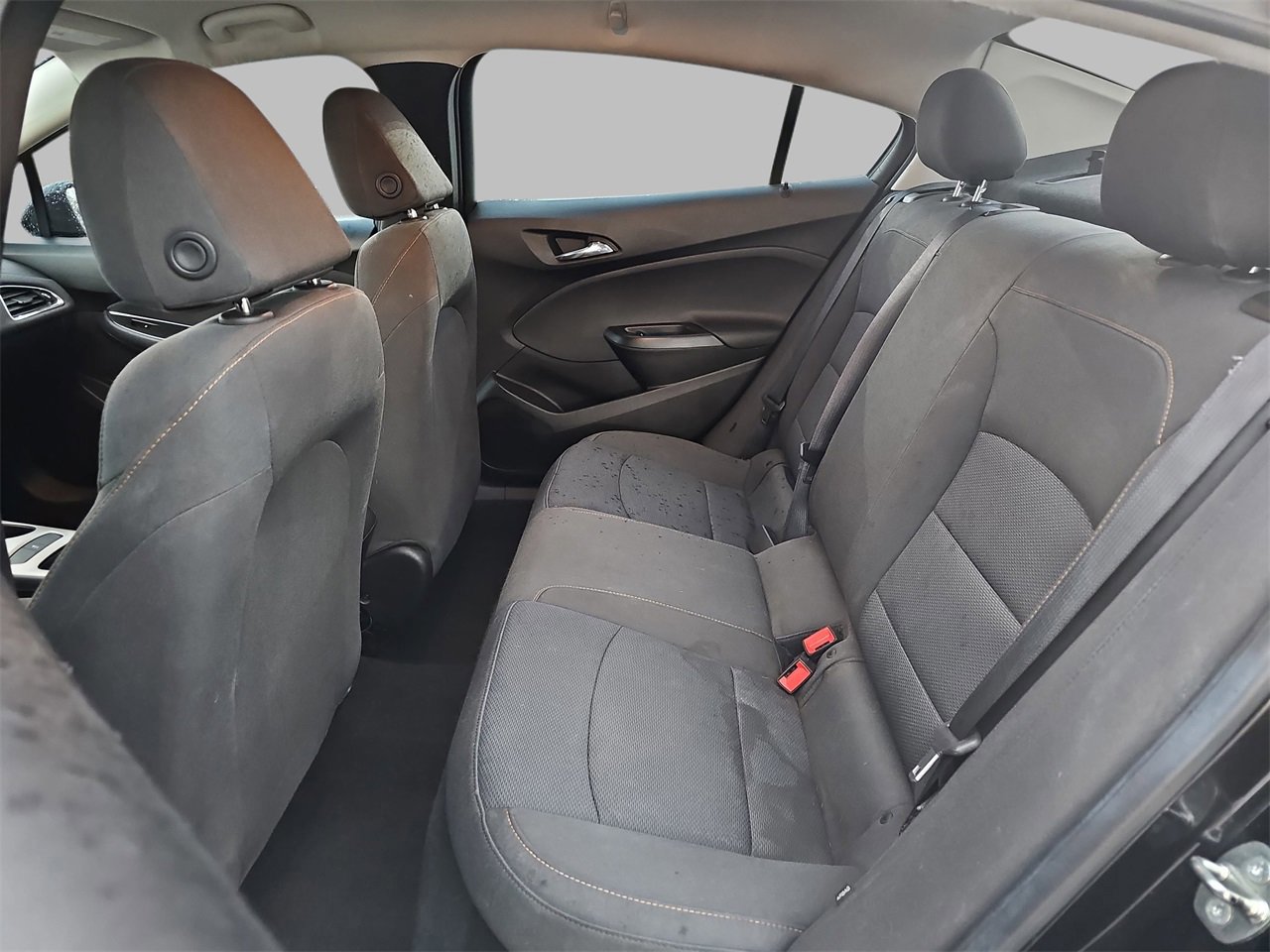 Used 2018 Chevrolet Cruze LS image 16