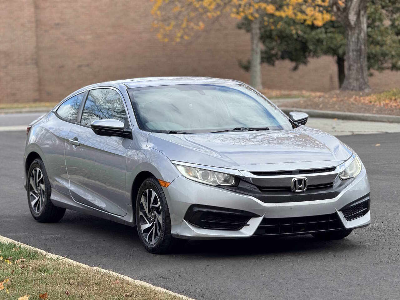 Used 2016 Honda Civic LX-P image 3