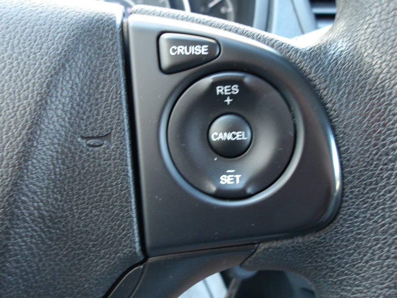 Used 2015 Honda CR-V LX image 18