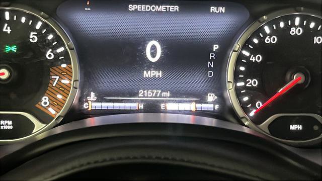 Used 2022 Jeep Renegade Latitude AWD/4WD image 10