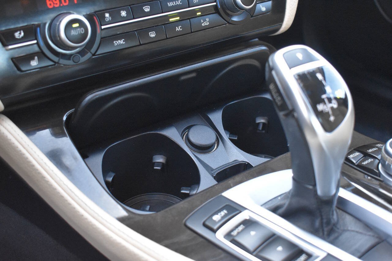 Used 2016 BMW 535i xDrive Sedan AWD/4WD image 38