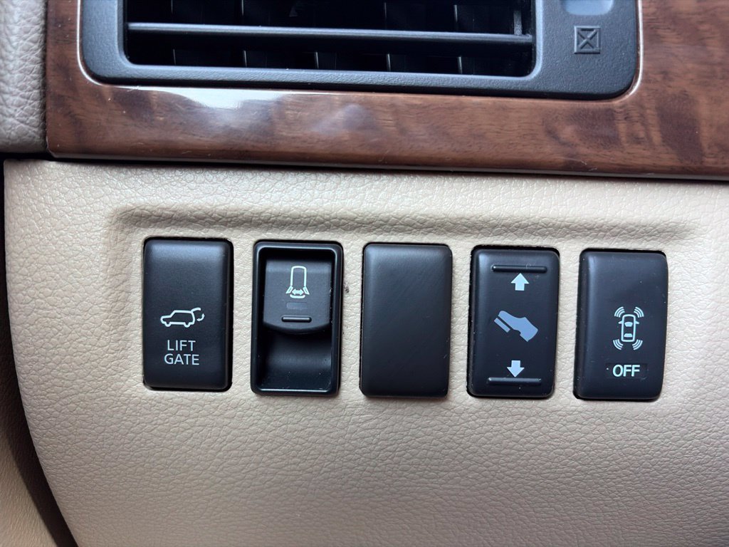 Used 2015 Nissan Armada Platinum AWD/4WD image 10