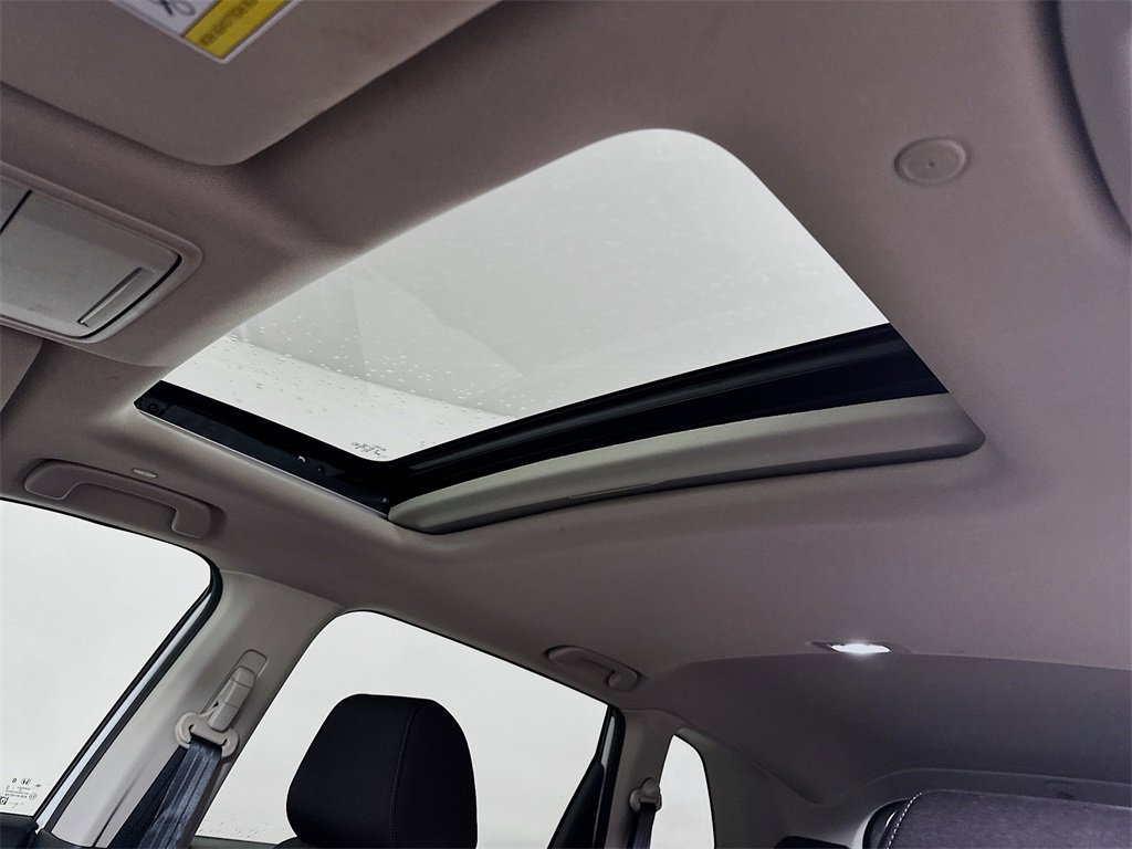 Certified 2025 Honda CR-V EX image 11