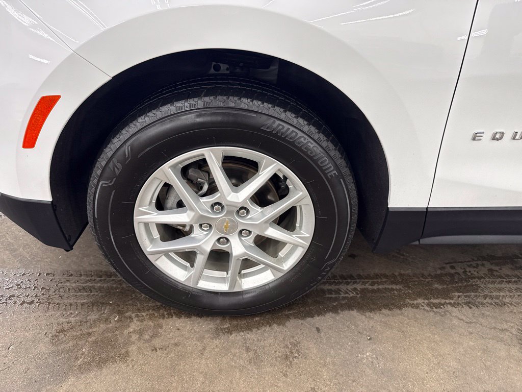 Used 2024 Chevrolet Equinox LT AWD/4WD image 11