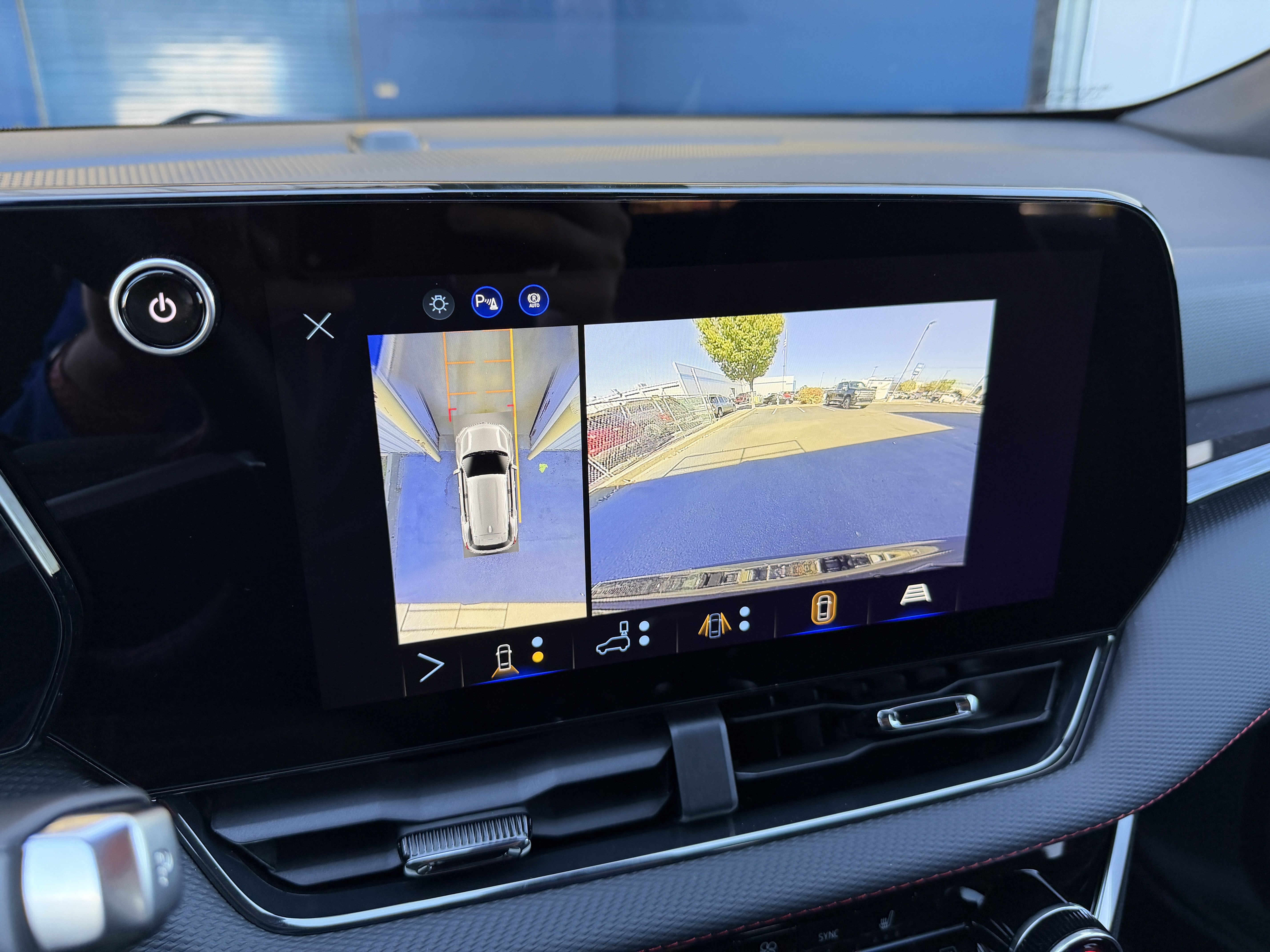 New 2027 Chevrolet Equinox RS w/ Safety and Technology Package FWD image 21