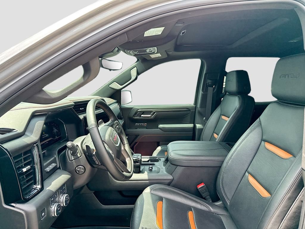 Used 2025 GMC Sierra 1500 AT4 w/ AT4 Premium Package AWD/4WD image 10