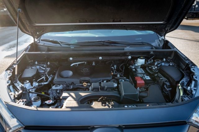 Used 2022 Toyota RAV4 XLE w/ Convenience Package image 30