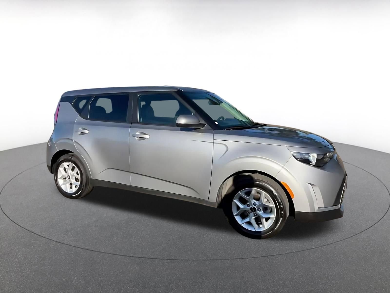 Used 2025 Kia Soul LX w/ LX Technology Package video 2