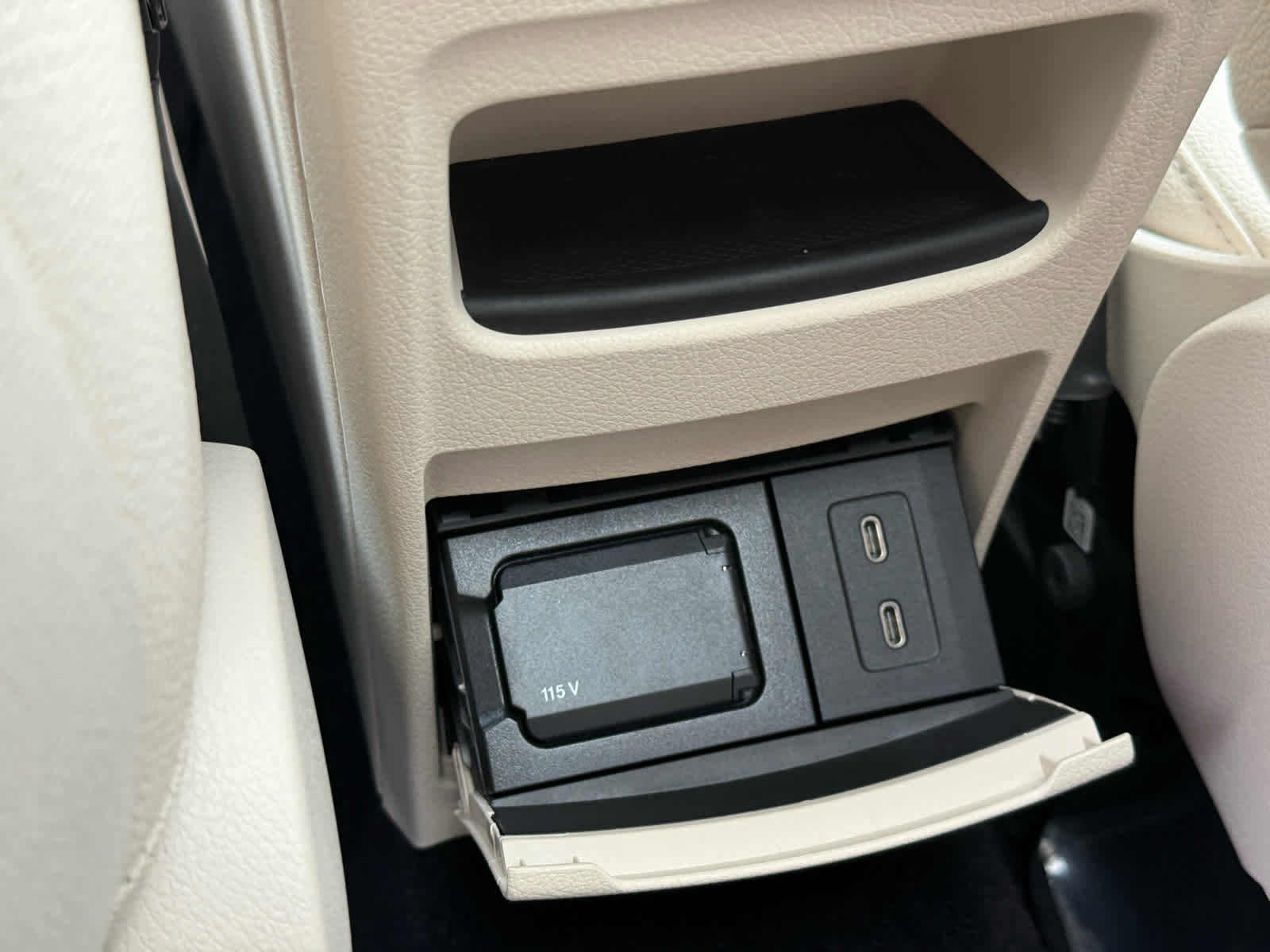 New 2026 Mercedes-Benz GLB 250 4MATIC image 31