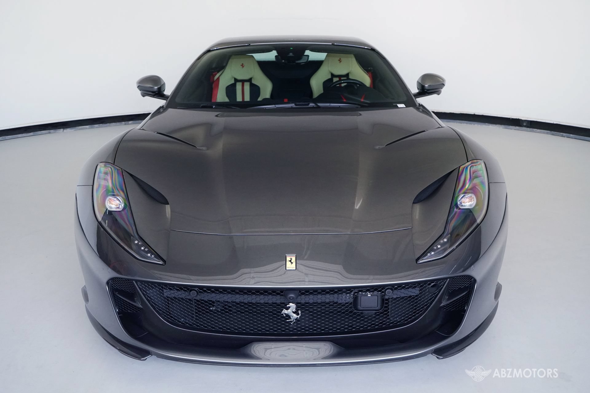 Used 2021 Ferrari 812 GTS RWD image 3