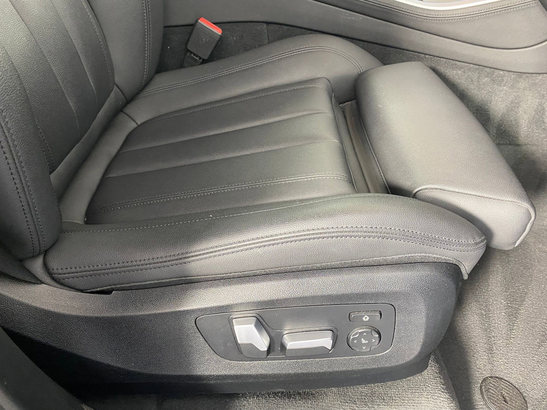 Used 2022 BMW X5 xDrive45e w/ Premium Package image 34