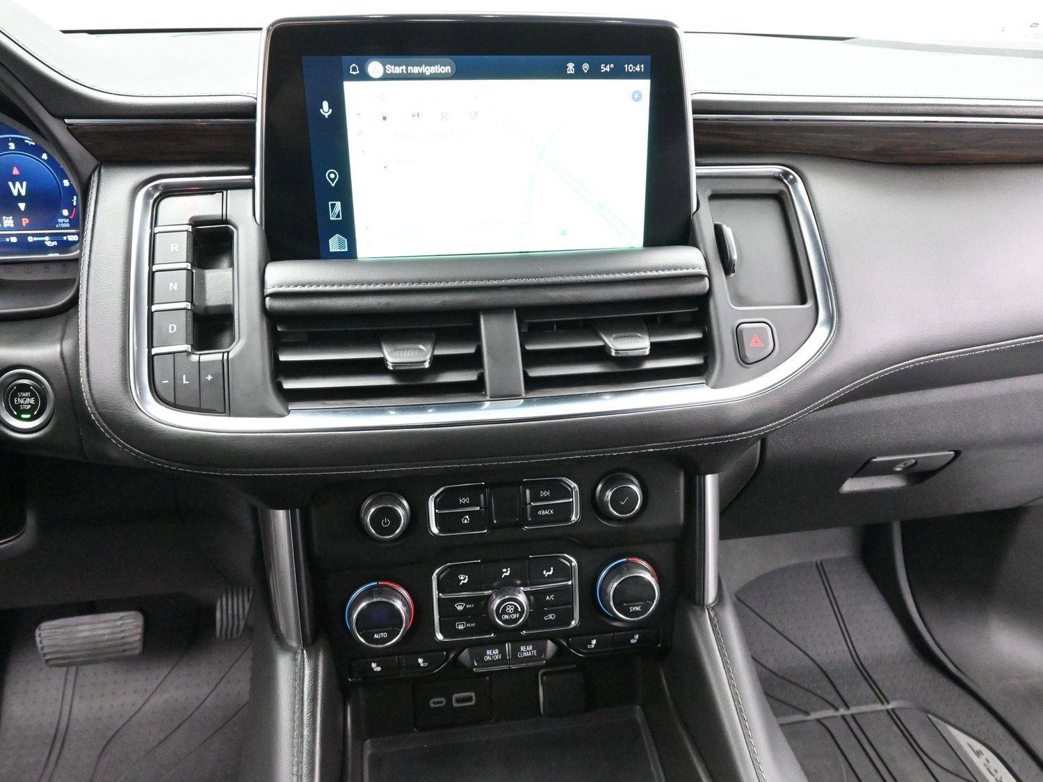 Used 2023 Chevrolet Suburban Z71 AWD/4WD image 25