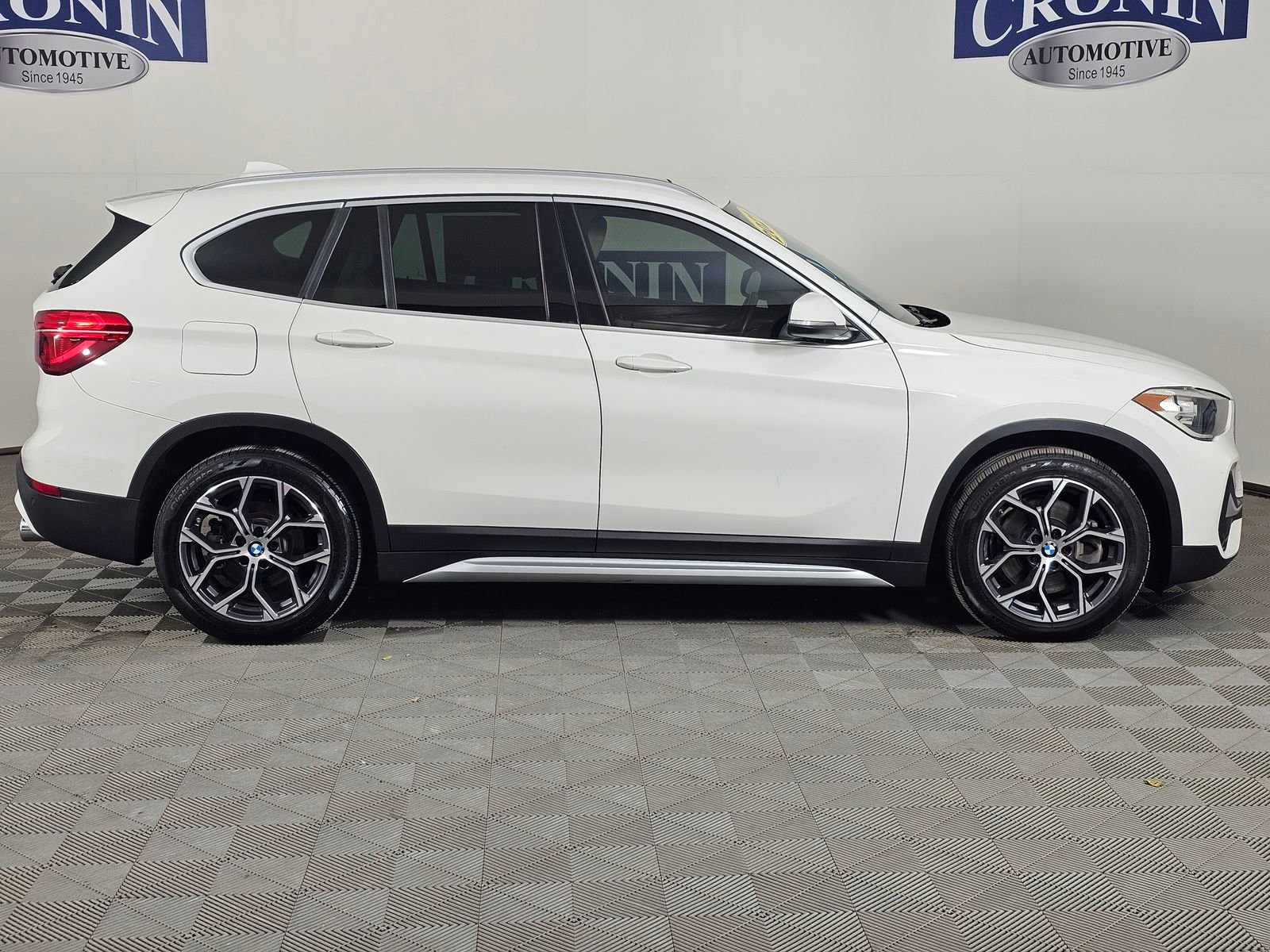 Used 2021 BMW X1 xDrive28i w/ Convenience Package image 7