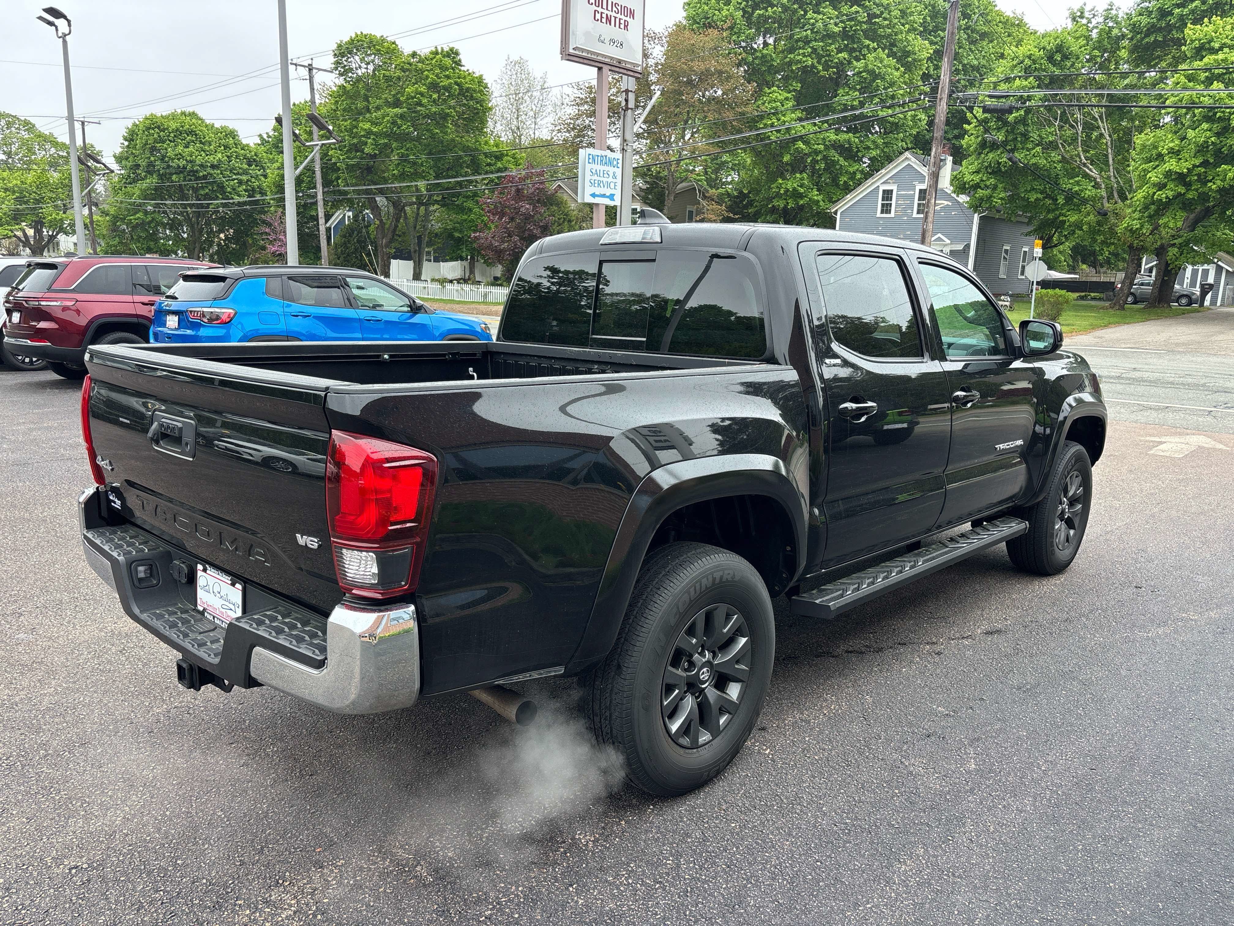 Used 2023 Toyota Tacoma SR5 AWD/4WD image 38