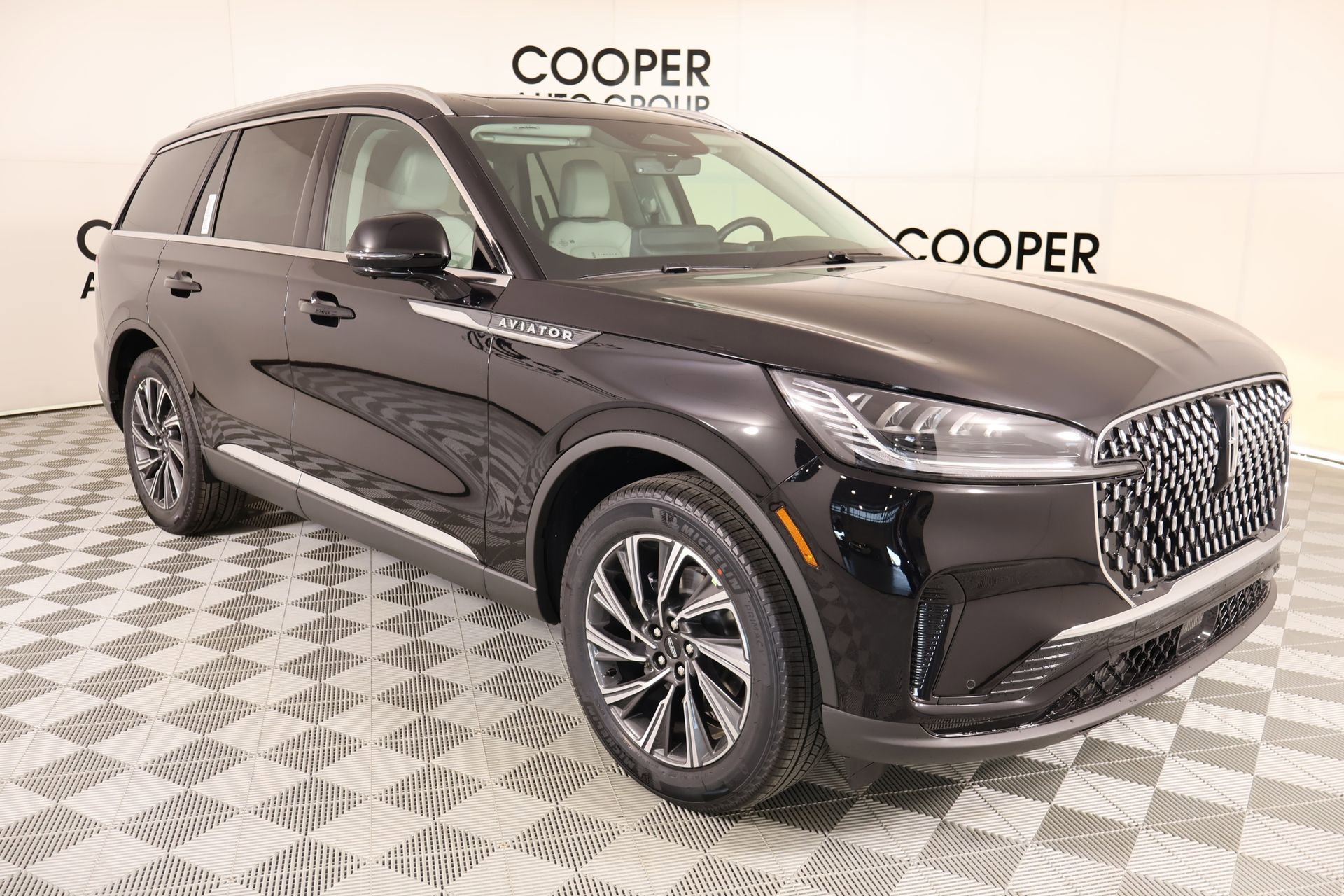 New 2026 Lincoln Aviator AWD