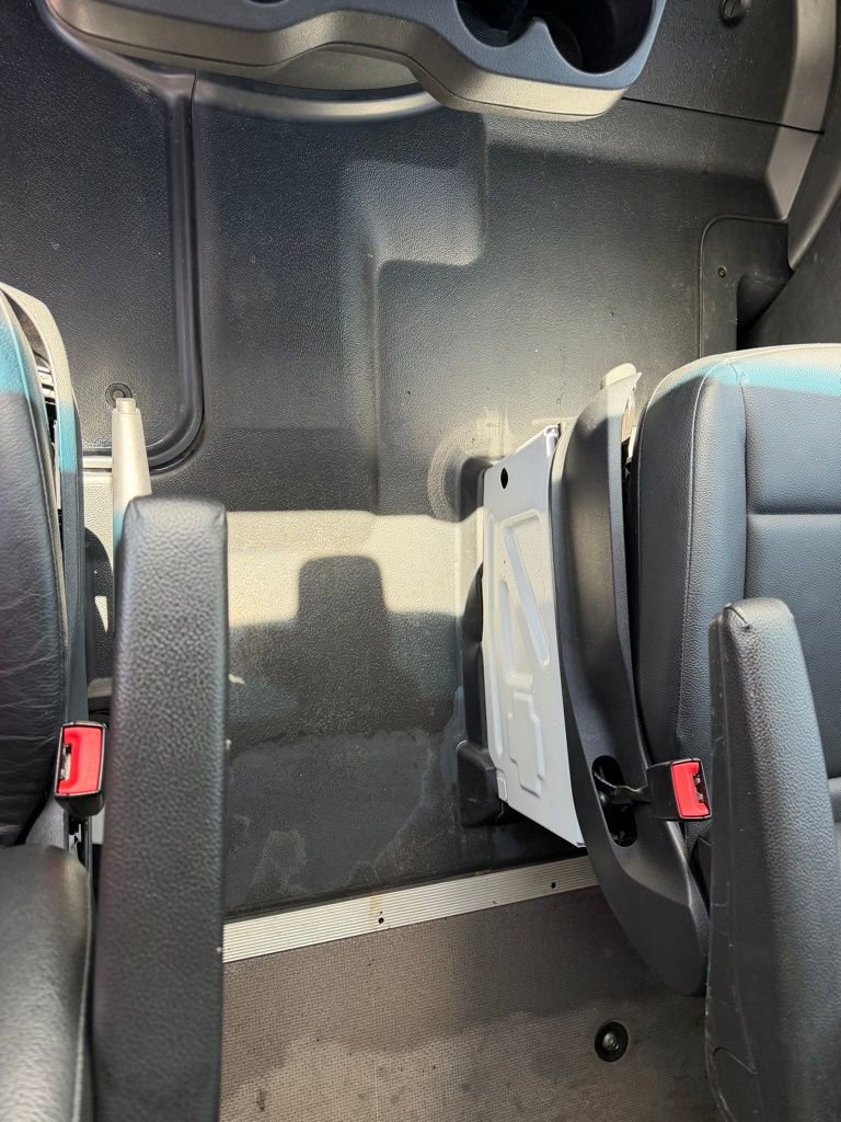 Used 2025 Mercedes-Benz Sprinter 2500 image 23