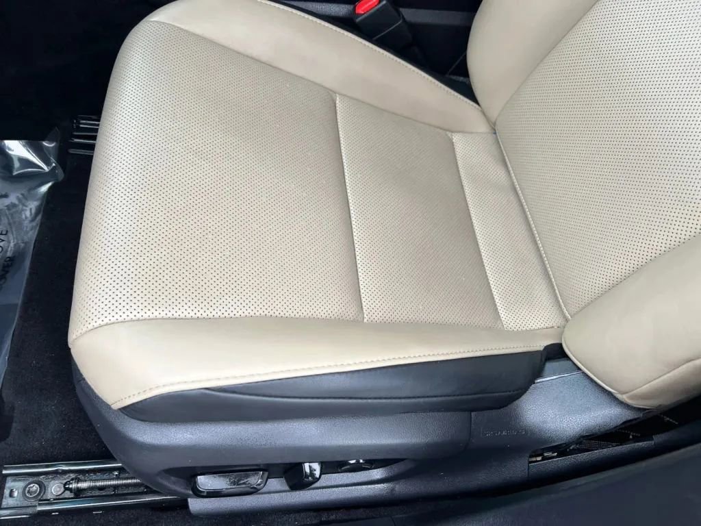 Used 2020 Lexus ES 350 w/ Premium Package image 25