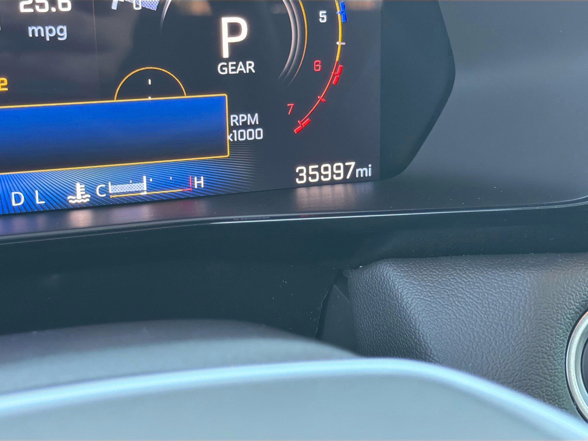 Used 2024 Chevrolet Colorado LT w/ Advanced Trailering Package image 36