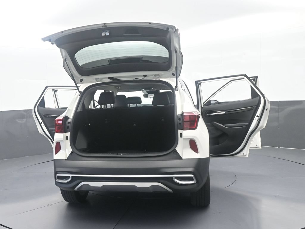 Used 2023 Kia Seltos S FWD image 69
