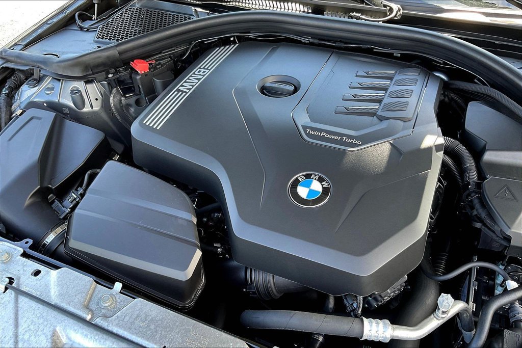 Used 2024 BMW 330i xDrive Sedan w/ Premium Package AWD/4WD image 31