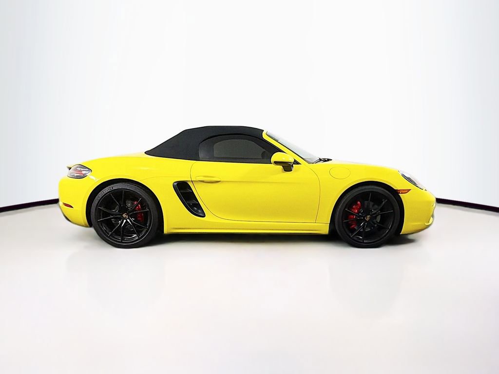 Used 2021 Porsche 718 Boxster S image 8