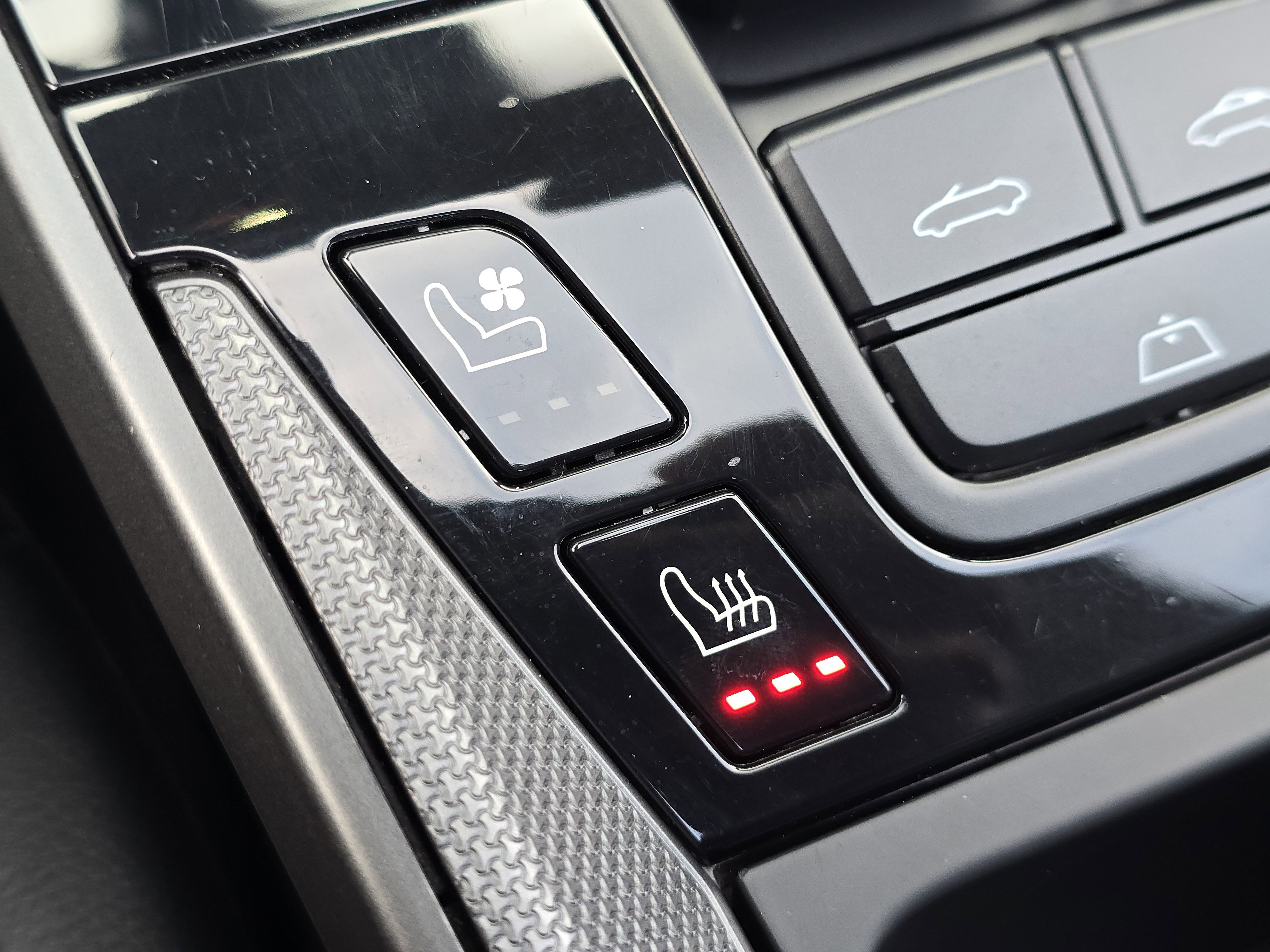 Certified 2020 Porsche 911 Carrera image 25