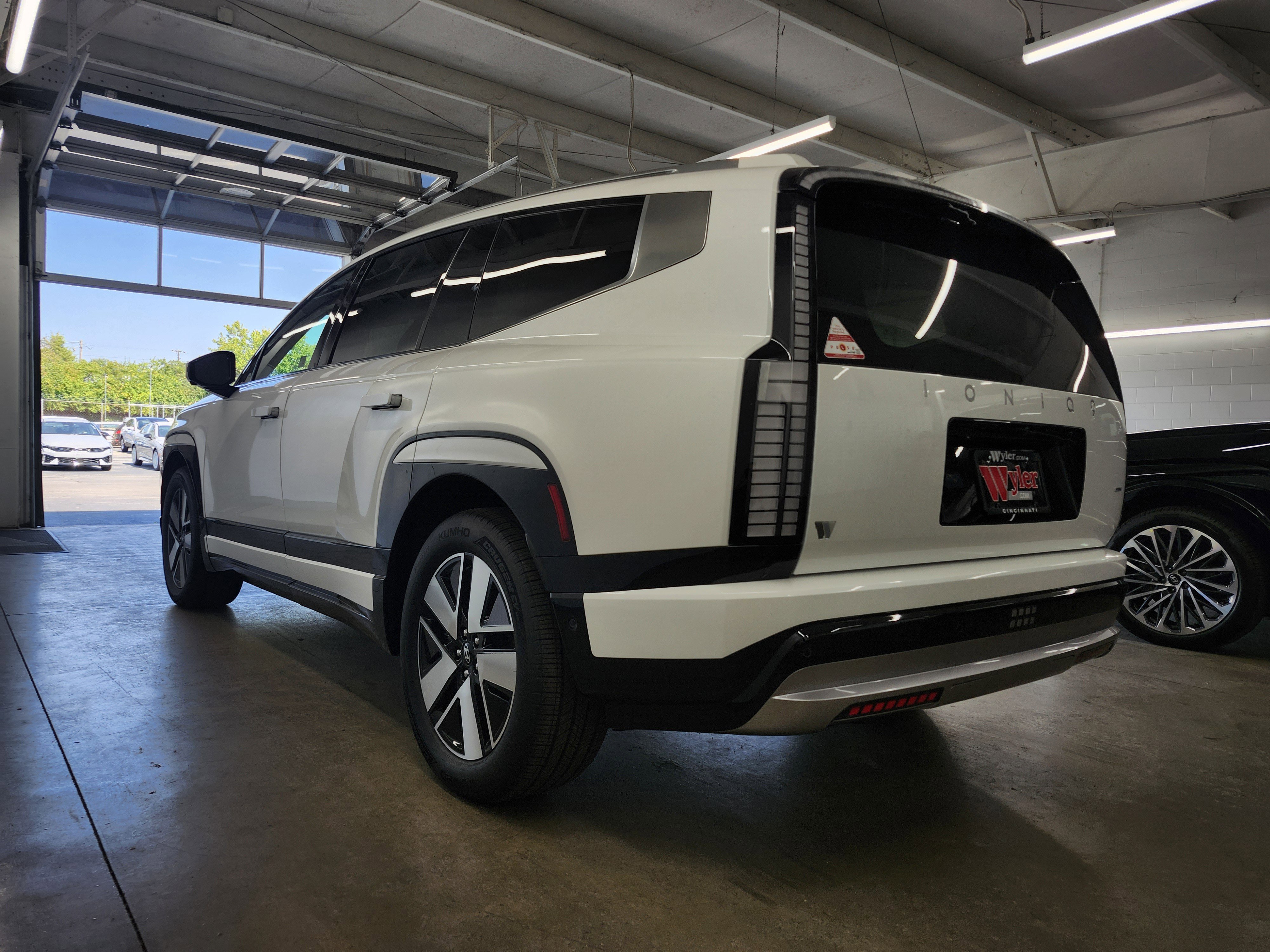 New 2026 Hyundai Ioniq 9 SEL image 22