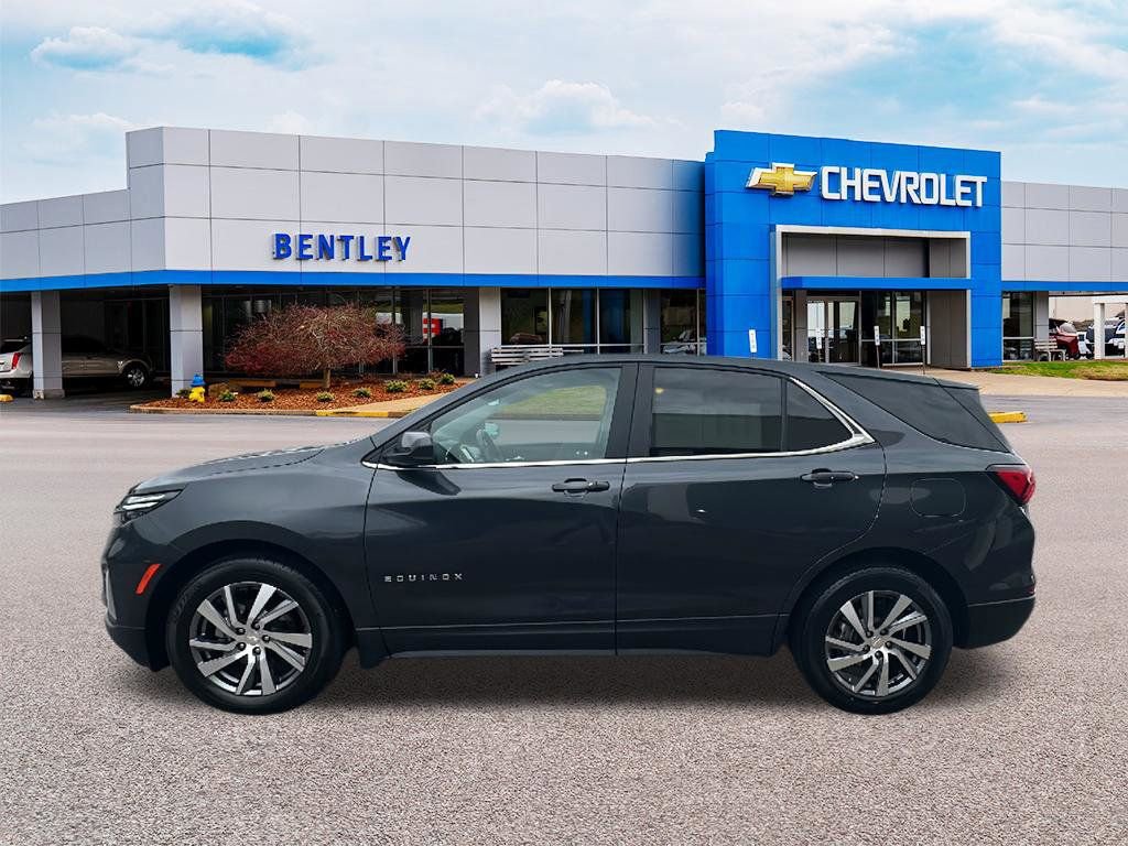 Used 2022 Chevrolet Equinox LT image 2