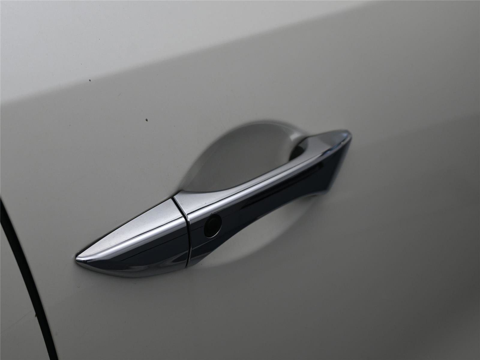 Used 2016 Acura MDX SH-AWD w/ Technology Package image 17