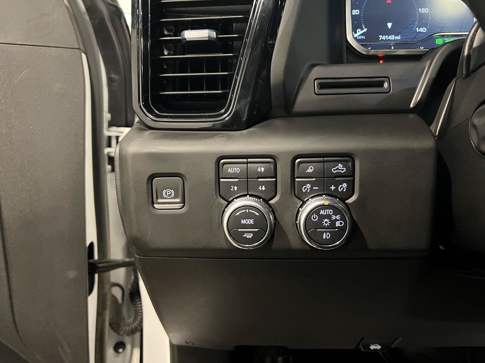 Used 2023 GMC Sierra 1500 AT4 w/ AT4 Preferred Package AWD/4WD image 19