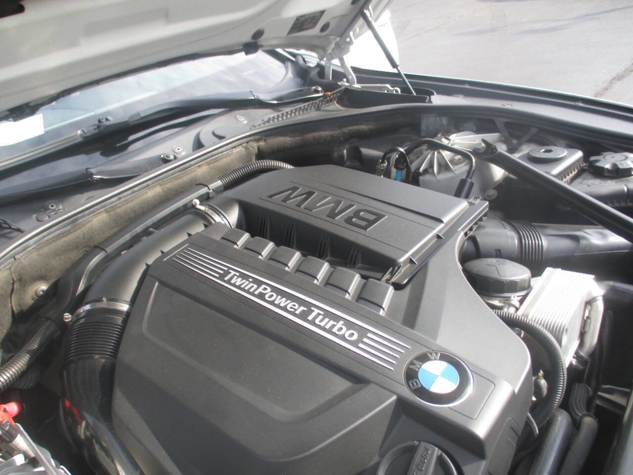 Used 2011 BMW 535i xDrive Sedan image 19