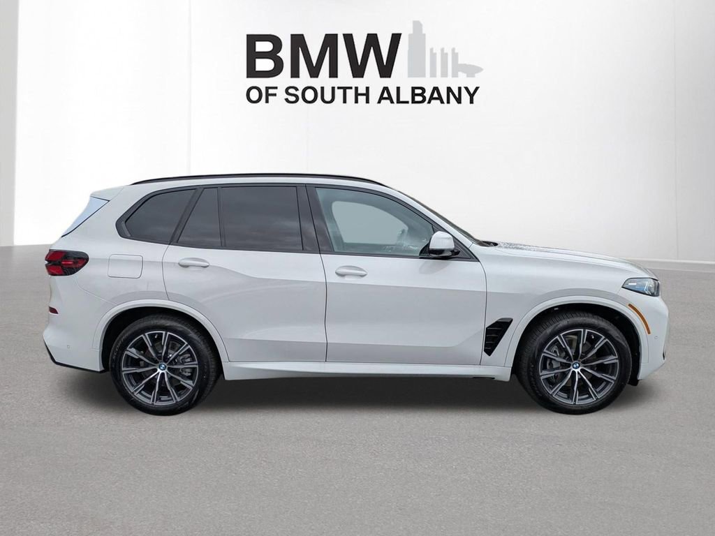 New 2026 BMW X5 xDrive40i image 3