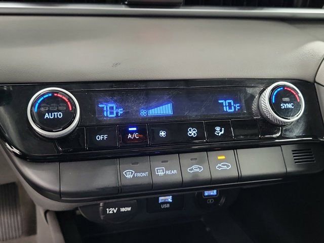 Used 2022 Hyundai Elantra SEL FWD image 30