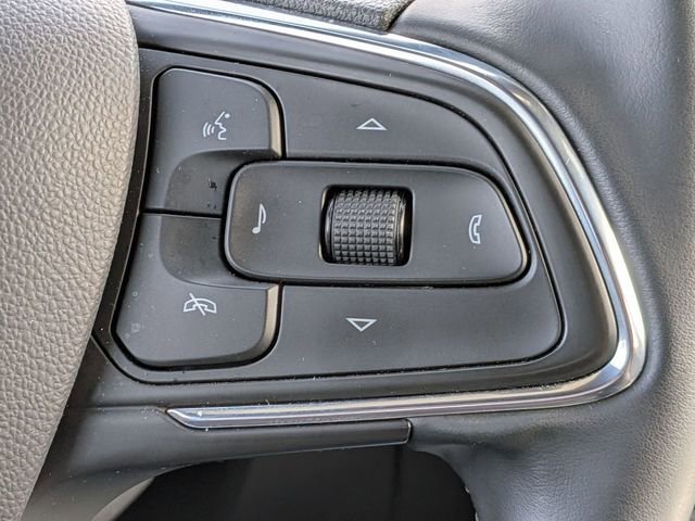 Used 2025 Buick Envista Sport Touring image 18