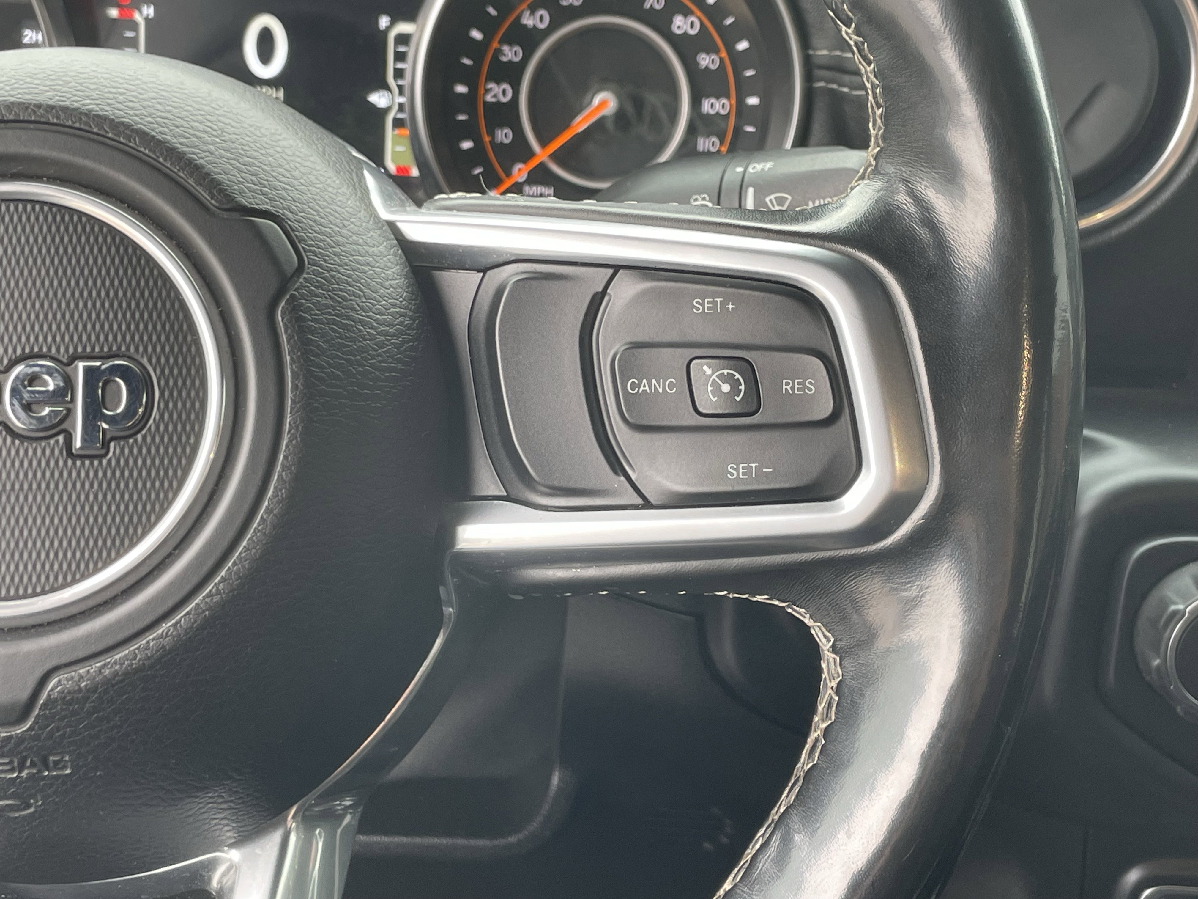 Used 2020 Jeep Gladiator Overland image 19