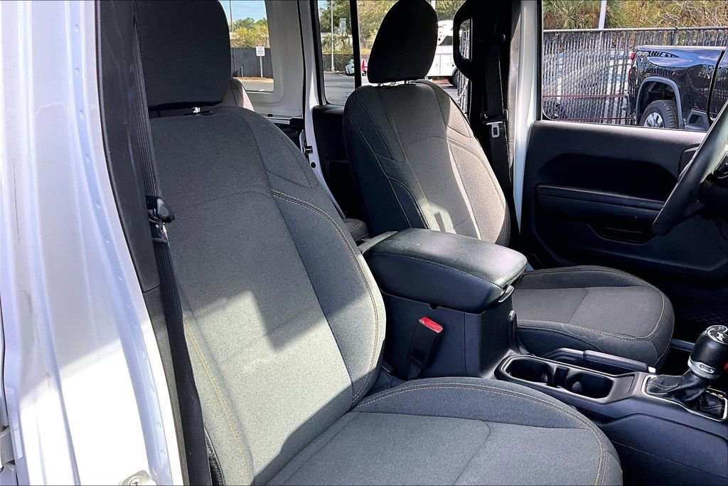 Used 2024 Jeep Wrangler Sport S image 27