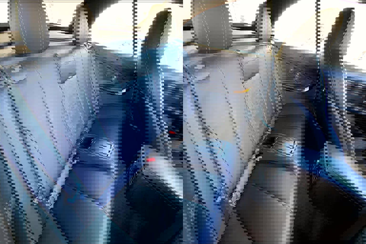 Used 2015 BMW M4 Convertible image 19