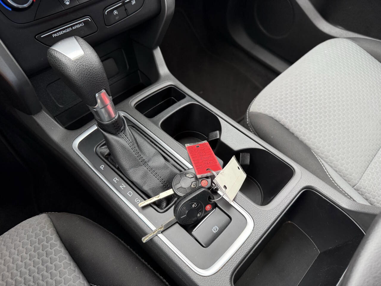 Used 2017 Ford Escape SE w/ Equipment Group 201A image 25