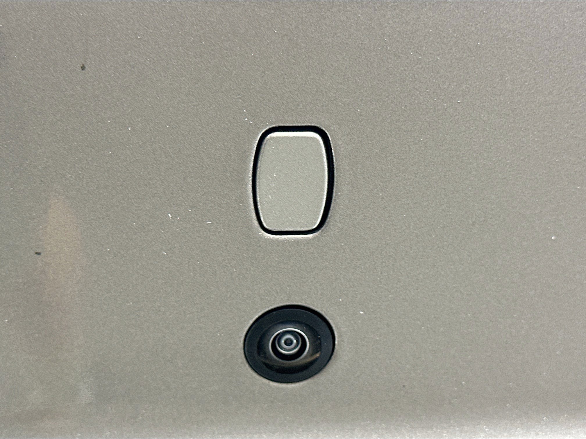 Used 2025 Genesis G70 2.5T image 30