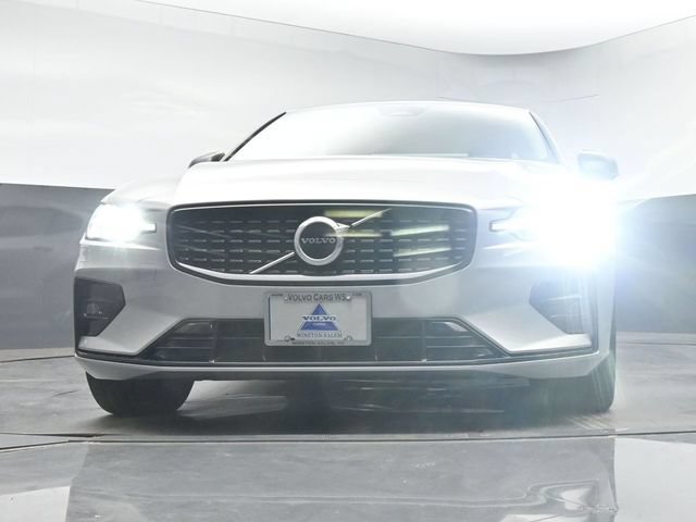Used 2023 Volvo S60 B5 Core w/ Climate Package FWD image 34