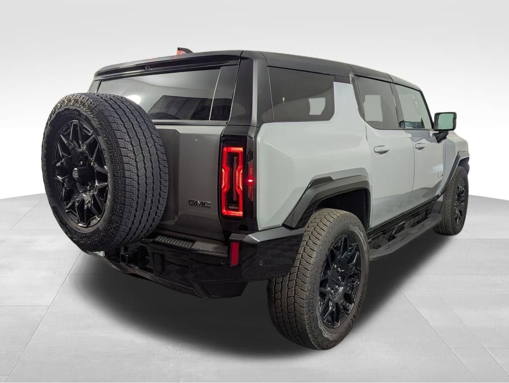 Used 2025 GMC Hummer EV 2X image 30