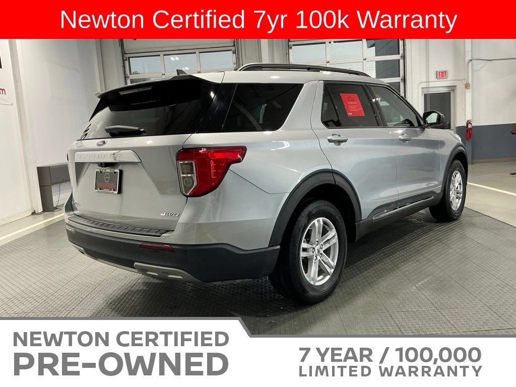 Used 2021 Ford Explorer XLT w/ Equipment Group 202A AWD/4WD image 26
