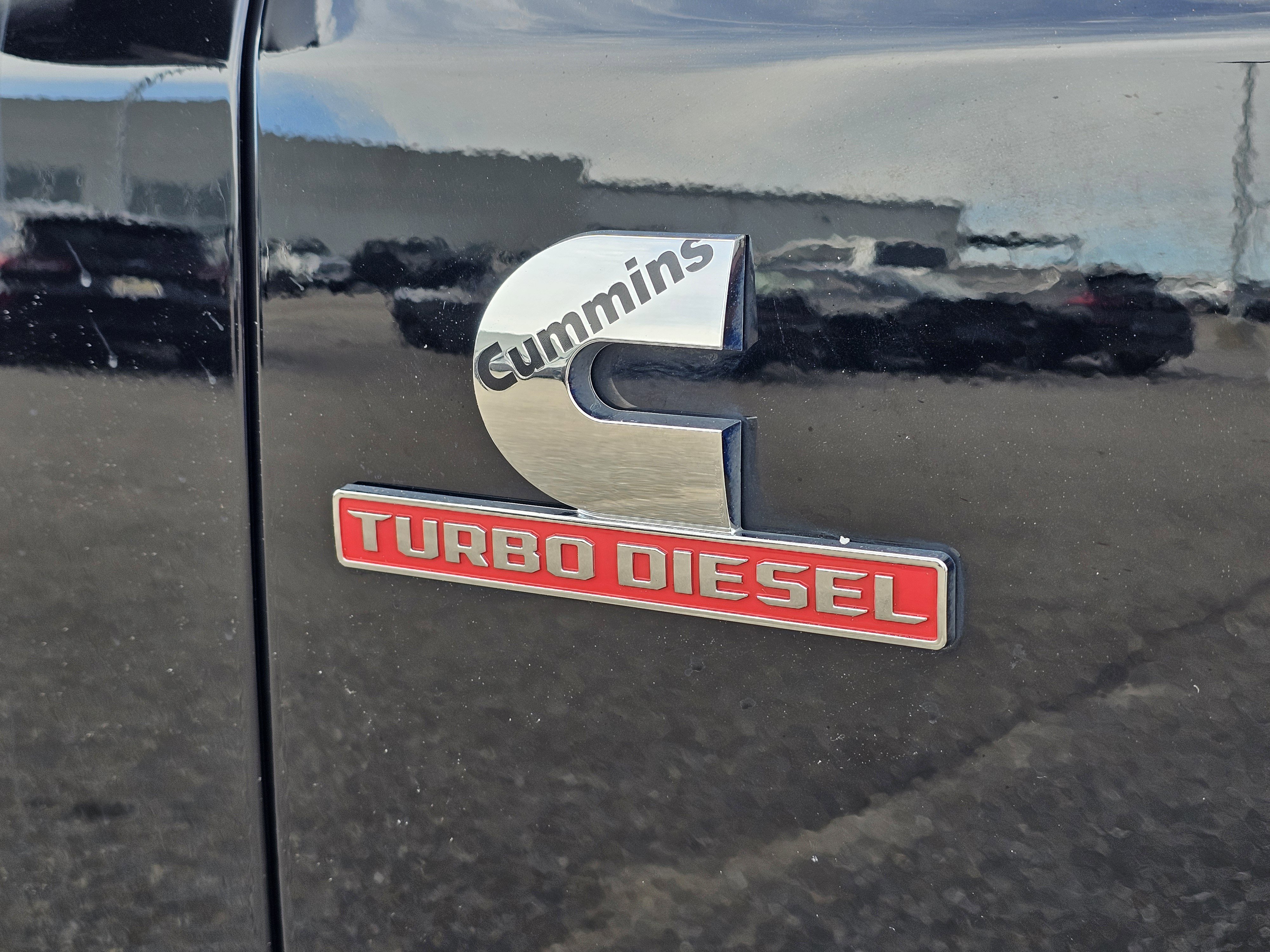 Used 2024 RAM 3500 Laramie w/ Towing Technology Group image 8