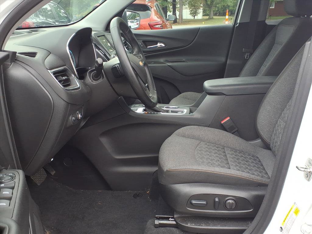 Certified 2024 Chevrolet Equinox LT w/ LPO, Floor Liner Package image 6