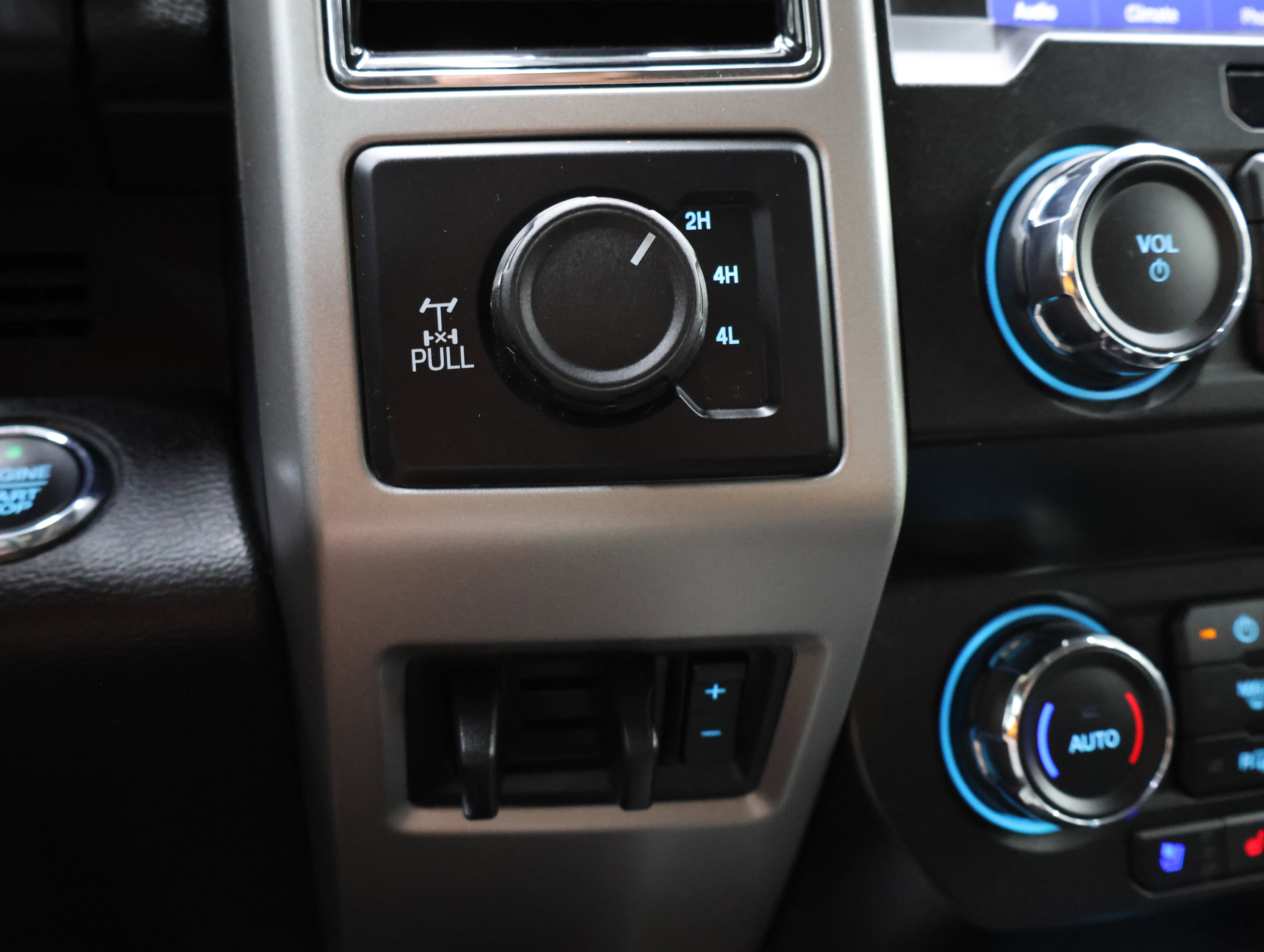 Used 2021 Ford F350 Lariat AWD/4WD image 44