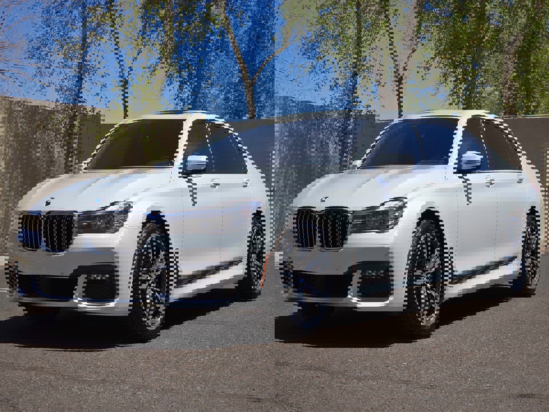 Used 2016 BMW 740i image 5