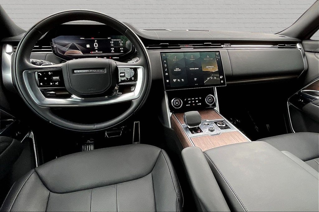 Used 2023 Land Rover Range Rover SE AWD/4WD image 7