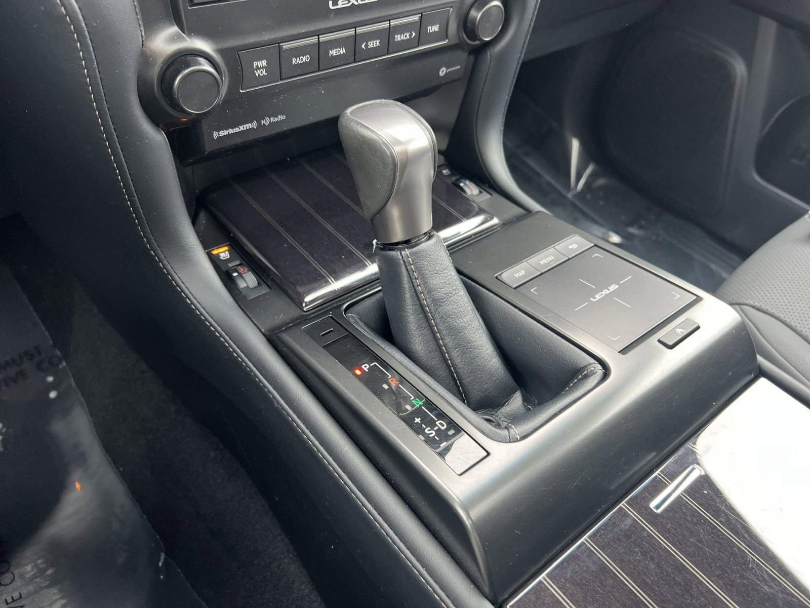 Used 2023 Lexus GX 460 Premium w/ Premium Package image 22