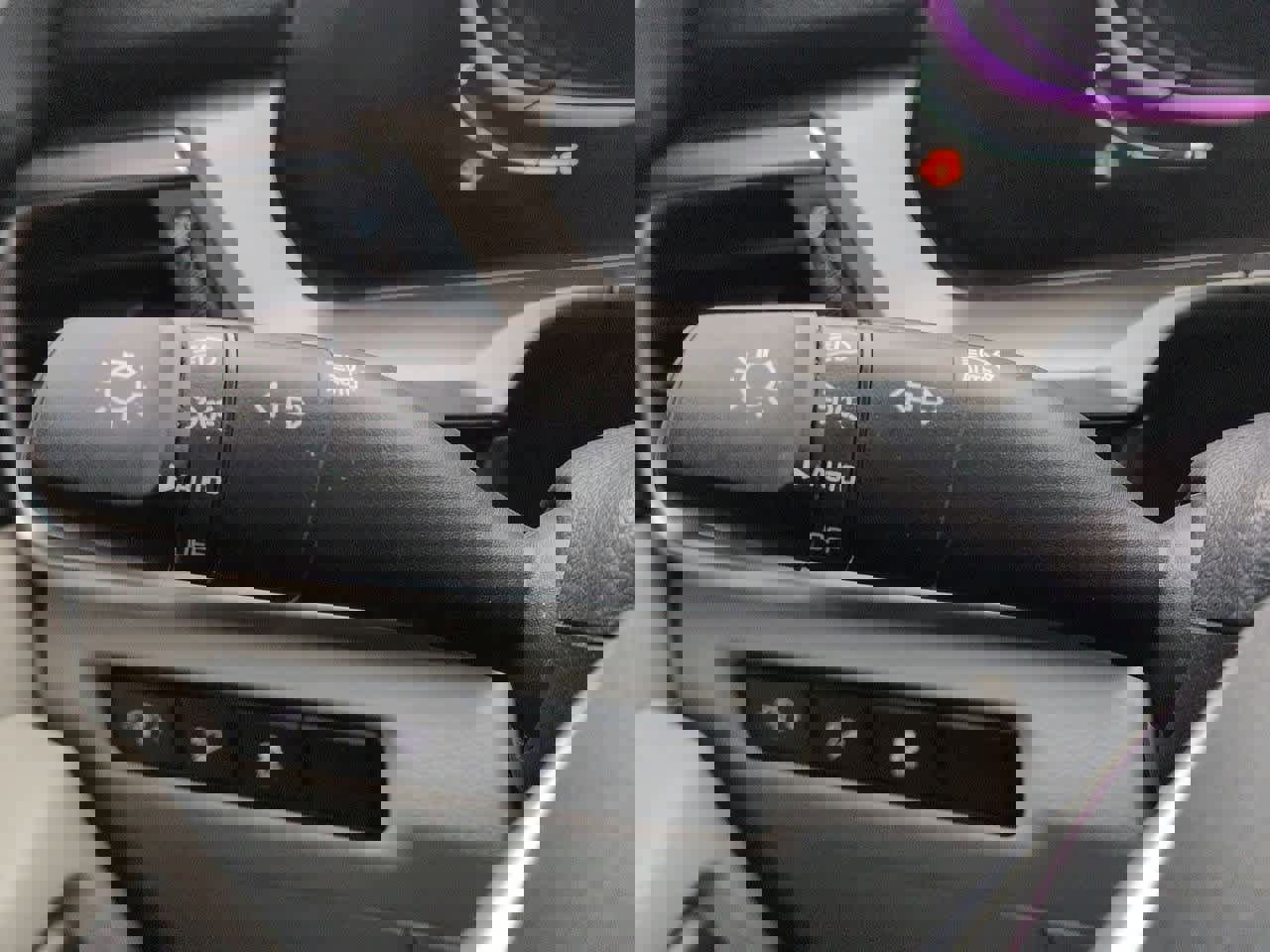 Used 2024 Kia Telluride S image 26